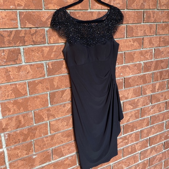 Black cocktail dress - Picture 3 of 4